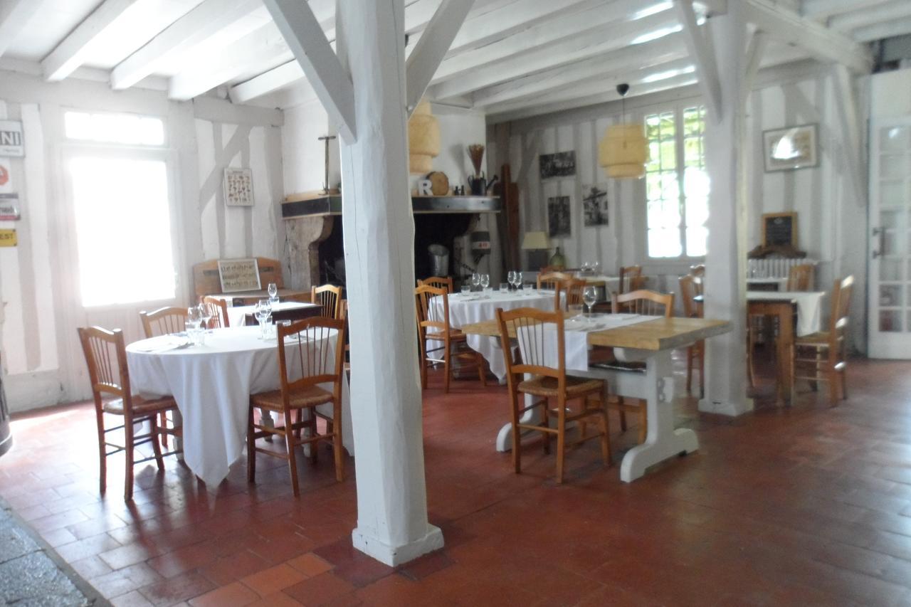 Hotel Et Restaurant Traditionnel L' Escalandes Lesperon  ภายนอก รูปภาพ